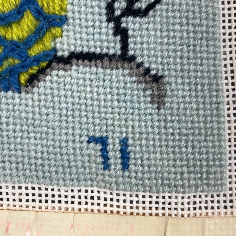 Vtg completed needlepoint piece featuring owl 1971 ready for frame or upcycle - Picture 2 of 7